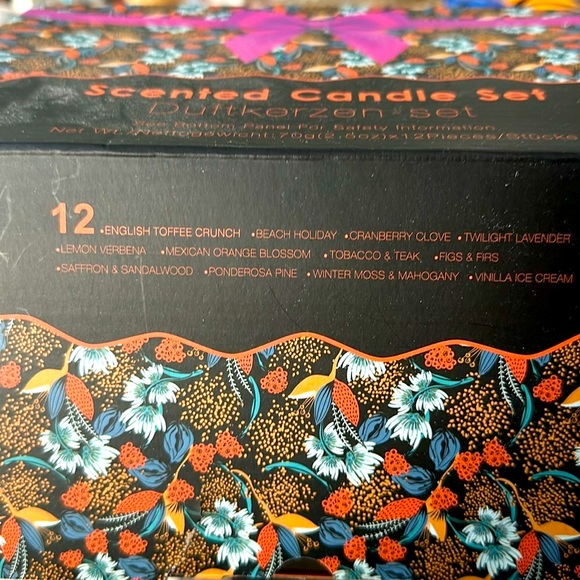 NWOT Aromatherapy Scented Candles 12 Assorted - Picture 4 of 4